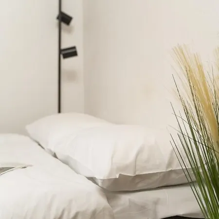 Apartment Air 320