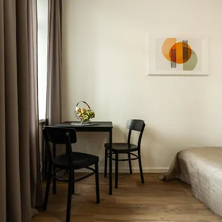 Air 320 Apartment
