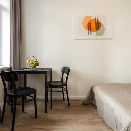Air 320 Apartment